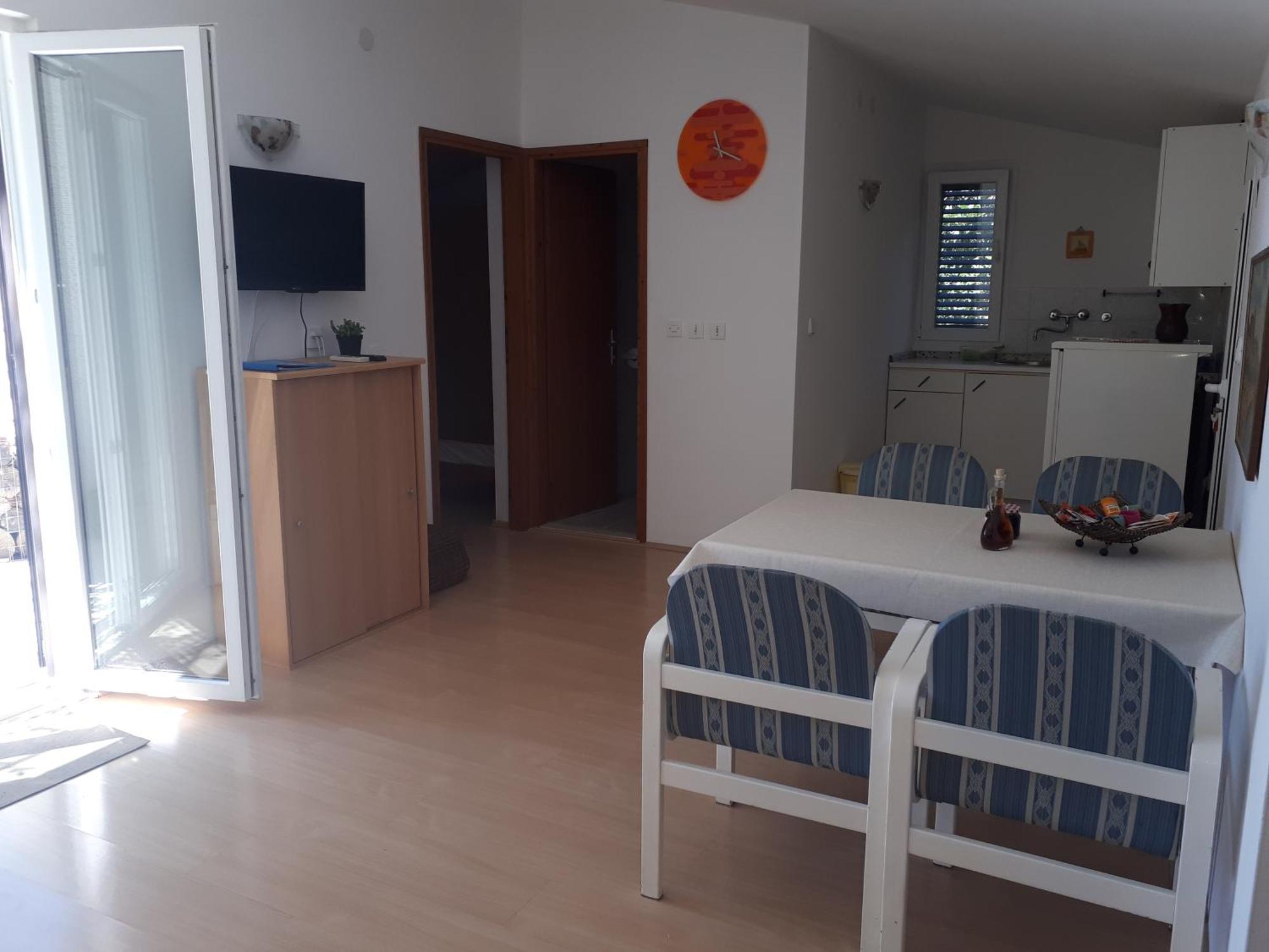 Apartments With A Parking Space Zavala, Hvar - 8912 Номер фото
